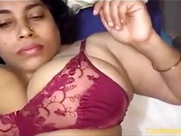 Chubby Indian wife fucked by her husband with audio