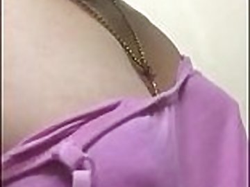 Indian Aunty show boob with big nipple